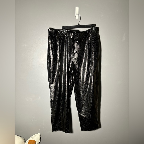 Eloquii Black Faux Leather Croc Embossed Pants Womens Size 18 - Picture 2 of 5